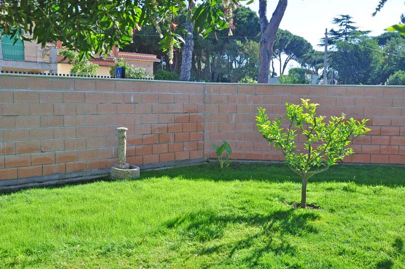 fontana semicerchio ghiaia colorata, cod. 03FSC, località: Roma